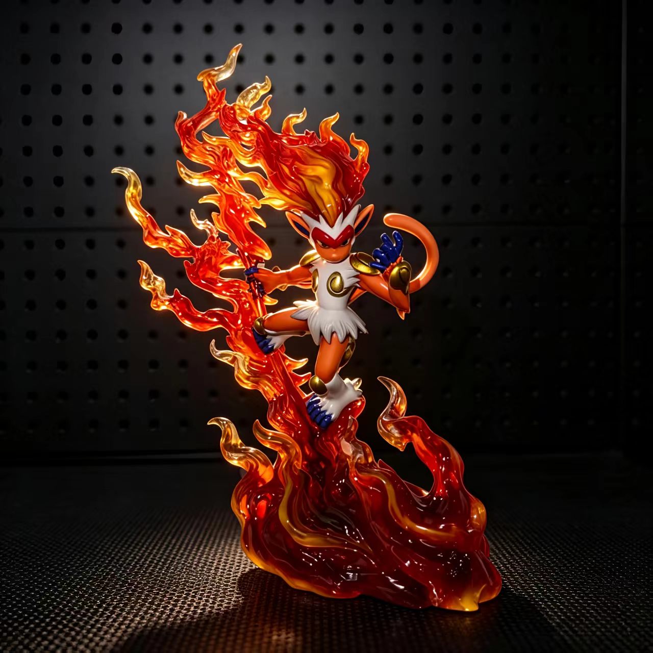 Popular Anime Merchandise - 「インフェルナペ」のアニメGKモデルフィギュア。流行の玩具、置物、グッズ、卓上装飾、誕生日プレゼント、人気商品。